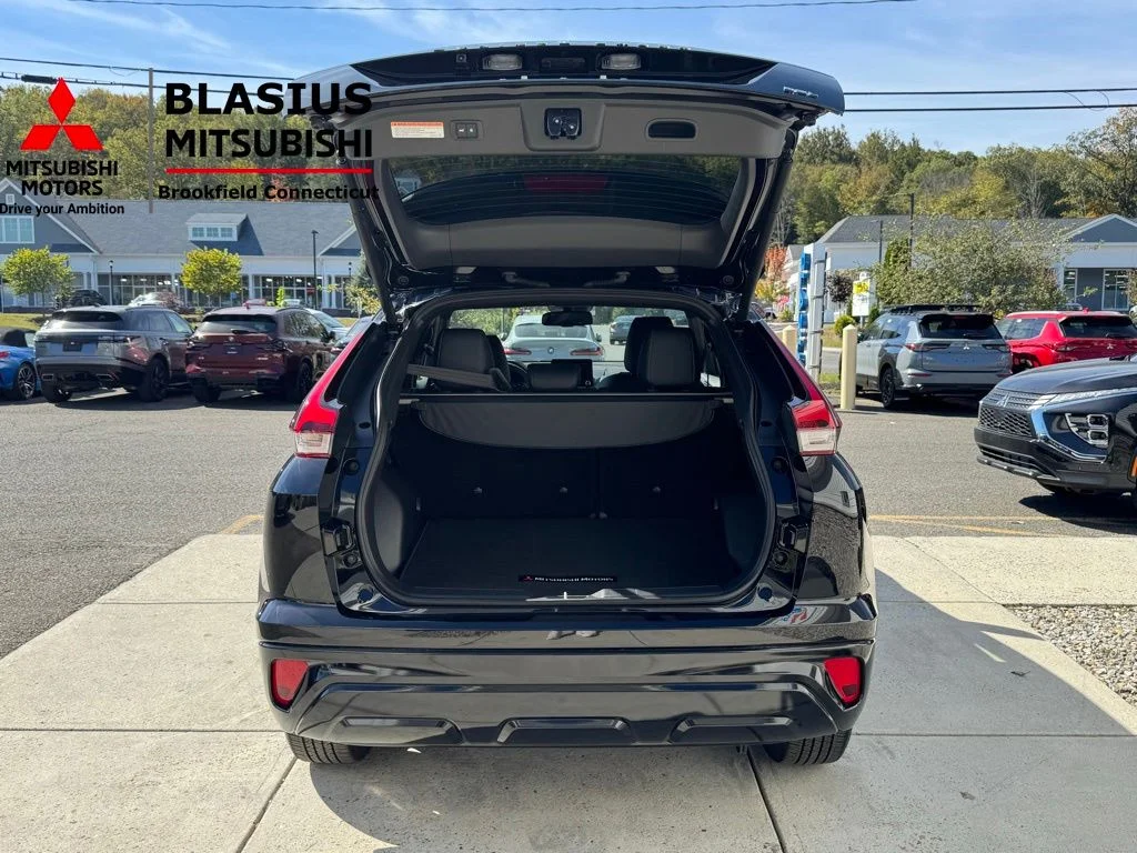New 2025 Black Mitsubishi SEL image 23