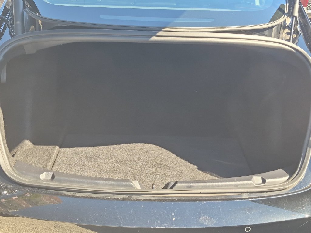 Used 2022 Black Tesla Long Range image 6