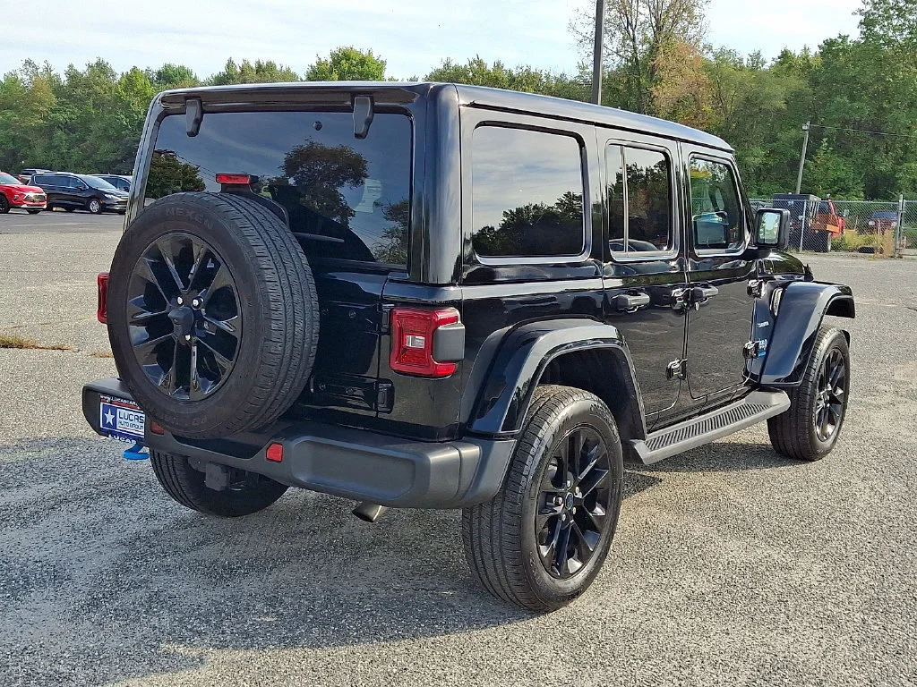 Used 2024 Black Jeep Sahara 4xe image 11
