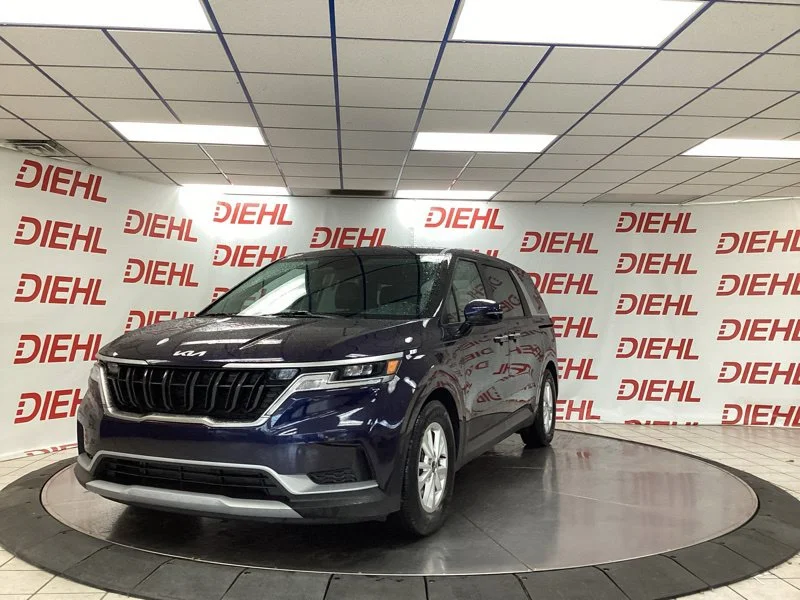 Used 2023 Blue Kia LX Seat Package image 3