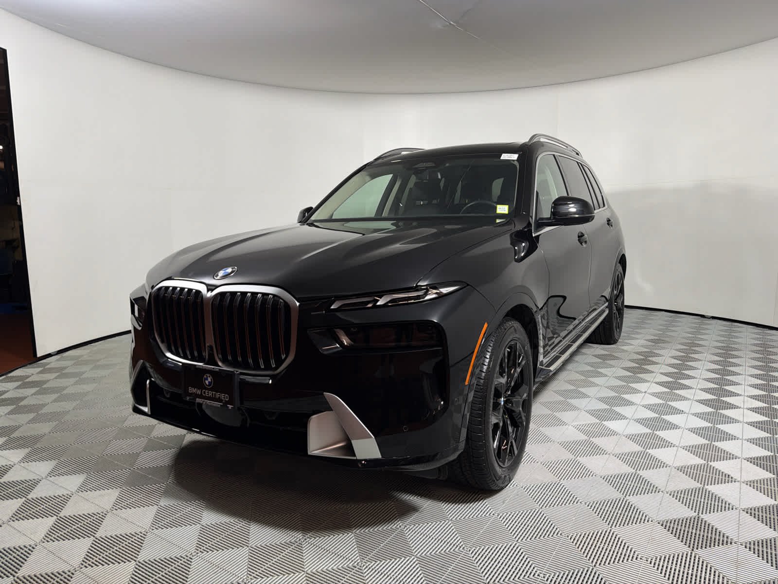 2023 BMW X7 xDrive40i's photo
