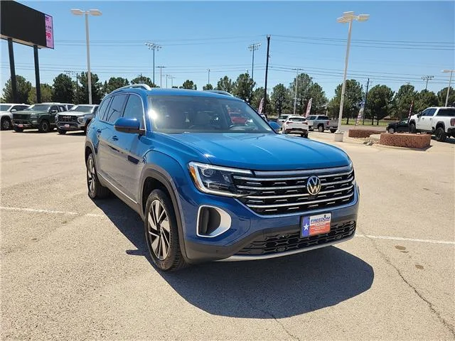 Used 2025 Mountain Lake Blue Metallic Volkswagen 2.0T SEL All-Wheel Drive 4MOTION image 6