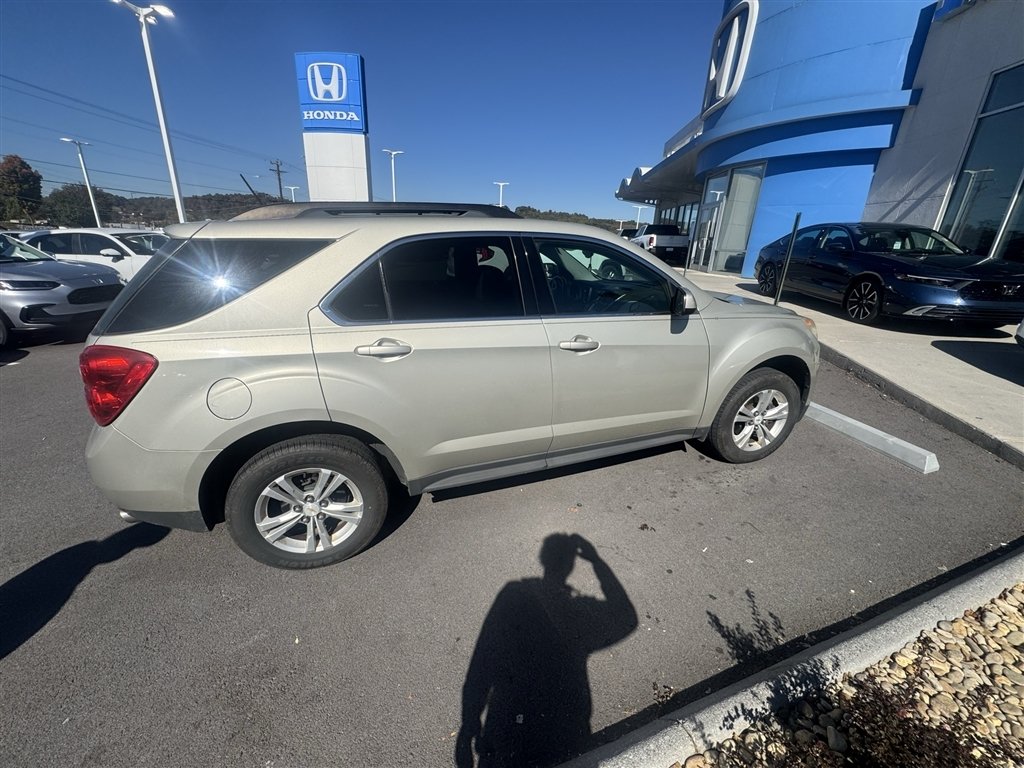 Used 2013 Champagne Silver Metallic Chevrolet LT image 2