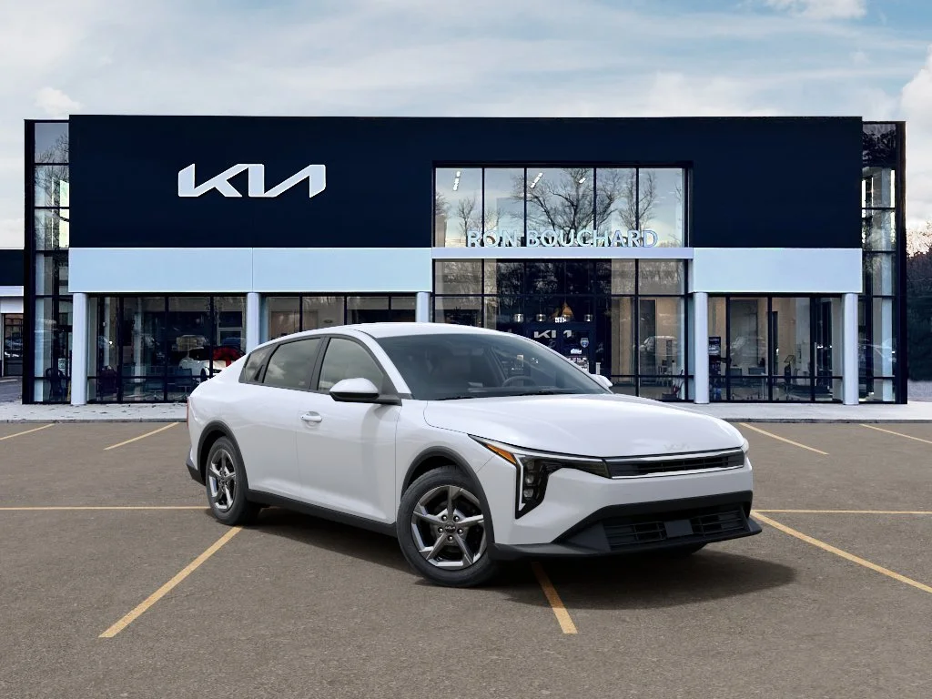 New 2026 SNOW WHITE PEARL Kia LXS image 8