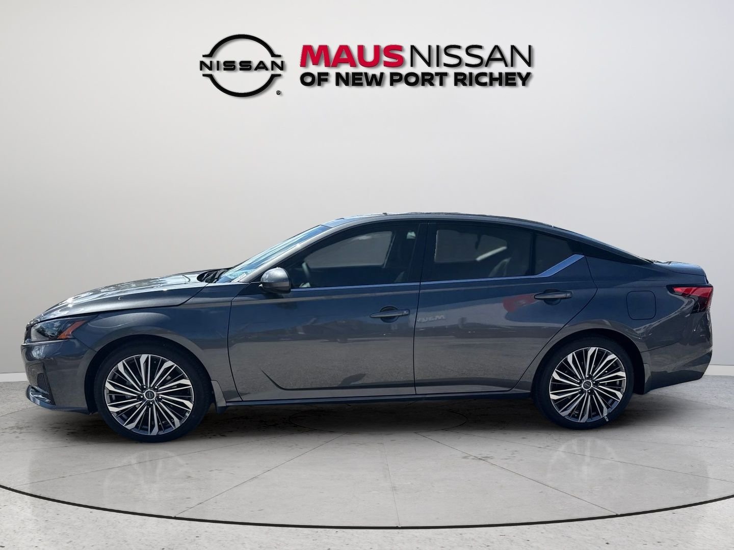 New 2026 Gray Nissan 2.5 SV image 5