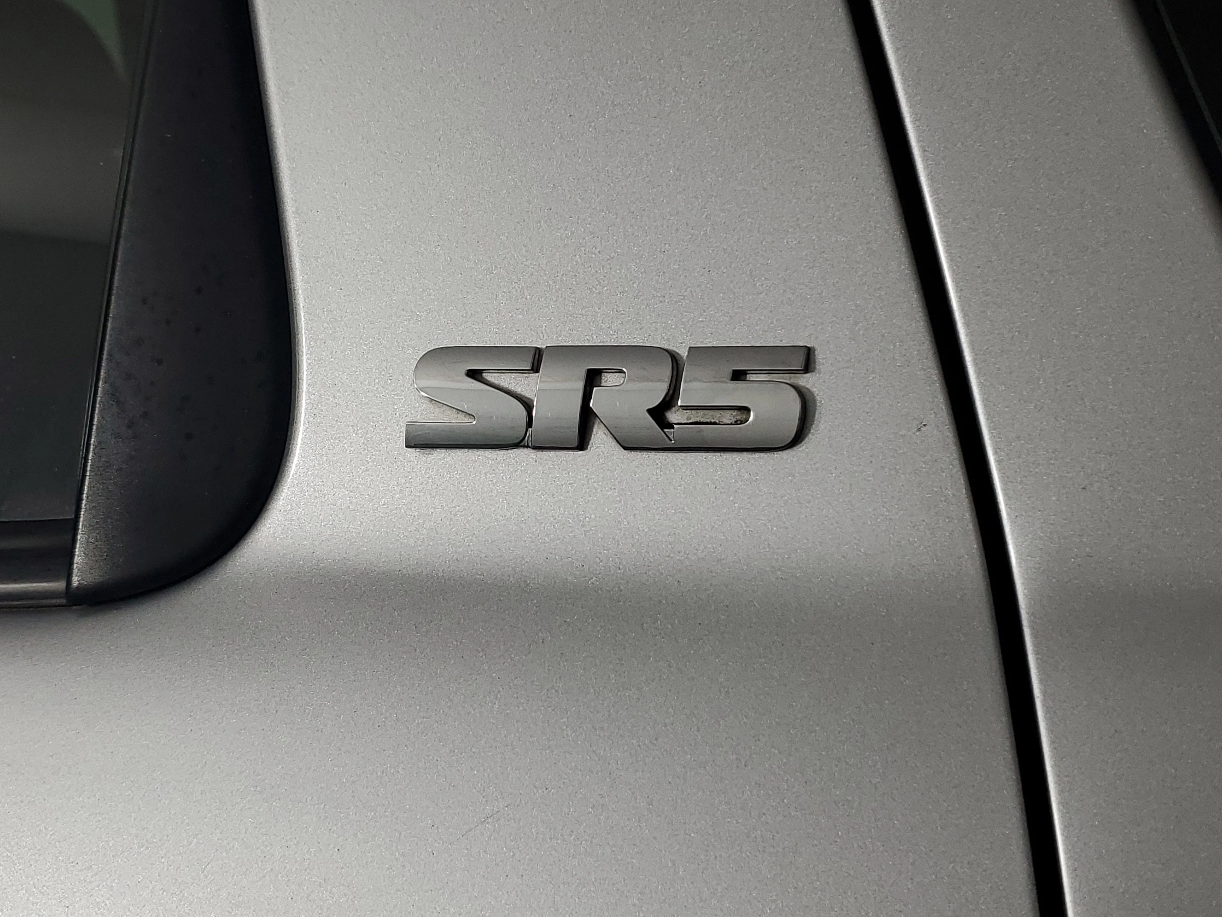 Used 2019 Silver Sky Metallic Toyota SR5 image 31