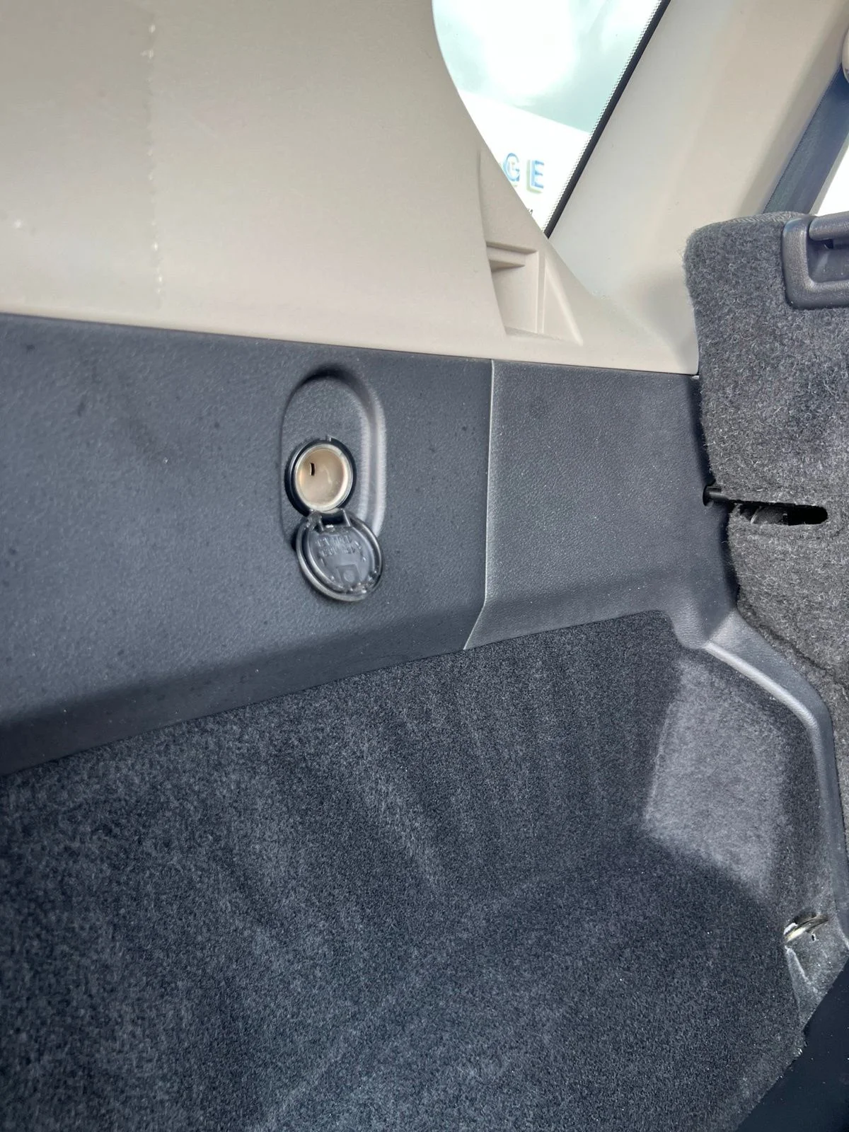 Used 2022 White Nissan SV image 48