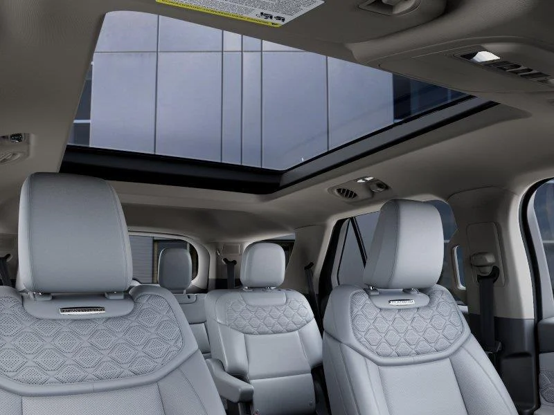 New 2027 Star White Metallic Tri-Coat Ford Platinum™ image 21