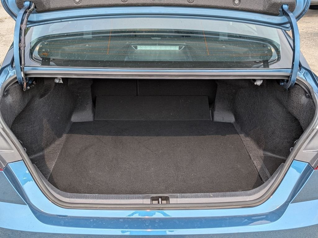 Used 2025  Toyota LE image 29