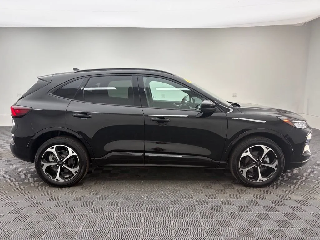 Used 2023 Black Ford ST-Line Select image 6