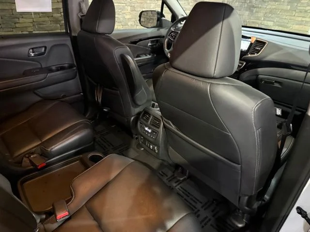 Used 2021 Platinum White Pearl Honda Touring image 33