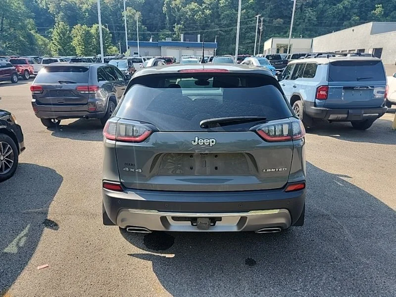 Used 2021 Gray Jeep Limited image 6