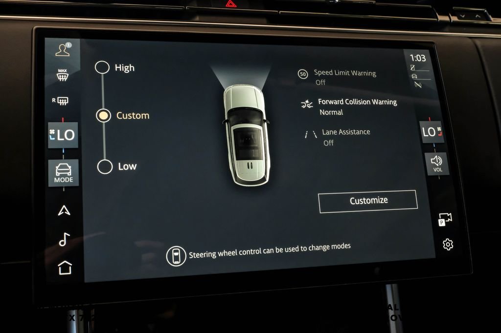 New 2026 Fuji White Land Rover SE image 32