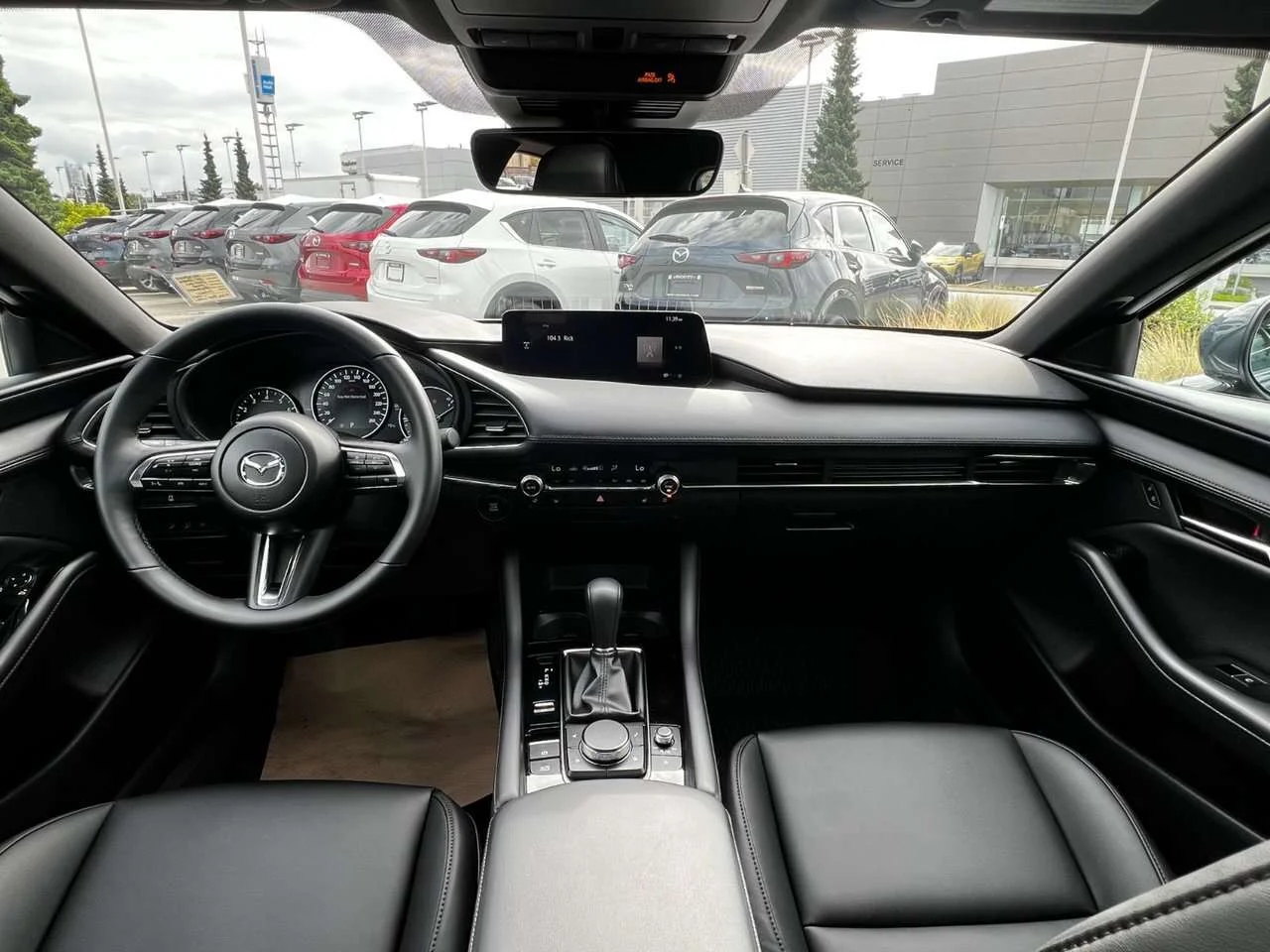 Used 2025  Mazda GS image 11