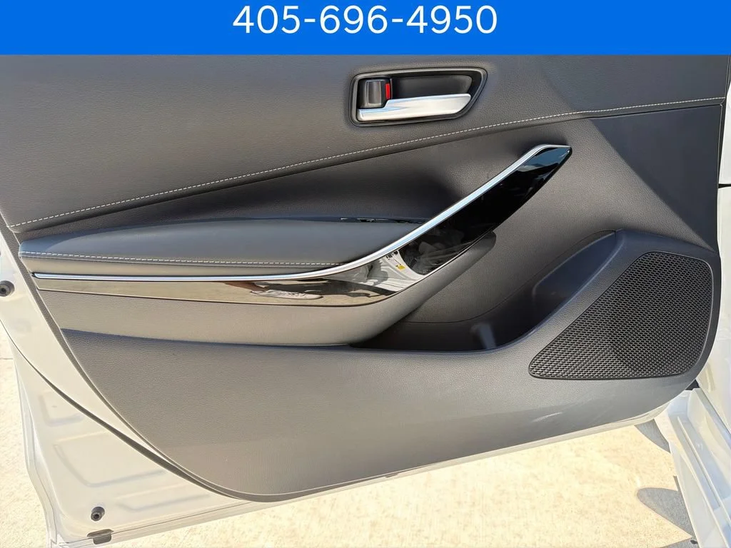 Pre-Owned 2024 Toyota Corolla Hatchback XSE