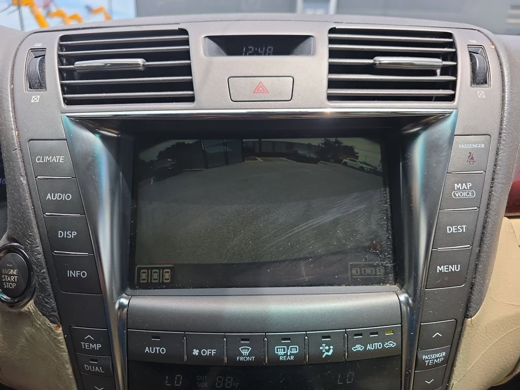 Used 2008  Lexus 460 image 24