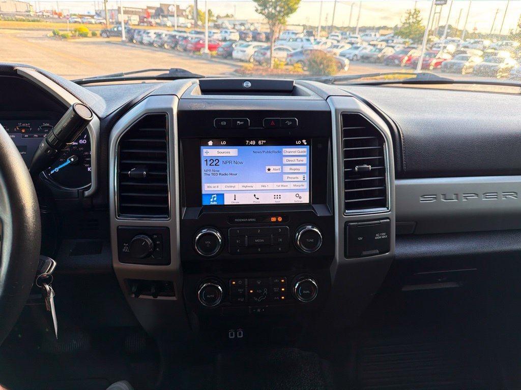Used 2019 Blue Ford Lariat image 22