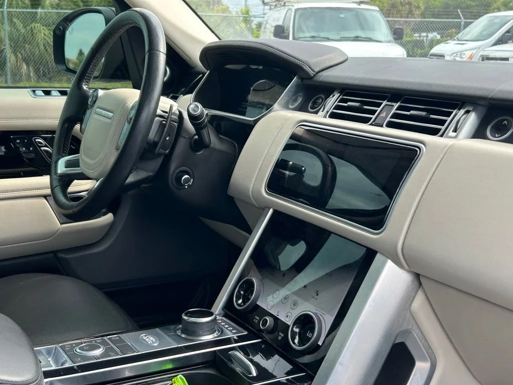 Used 2020 Santorini Black Land Rover HSE image 25