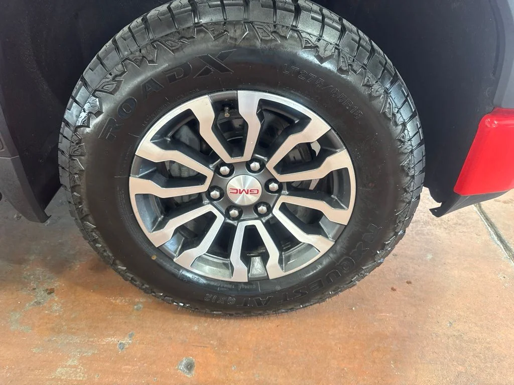 Used 2021 Red GMC AT4 image 10