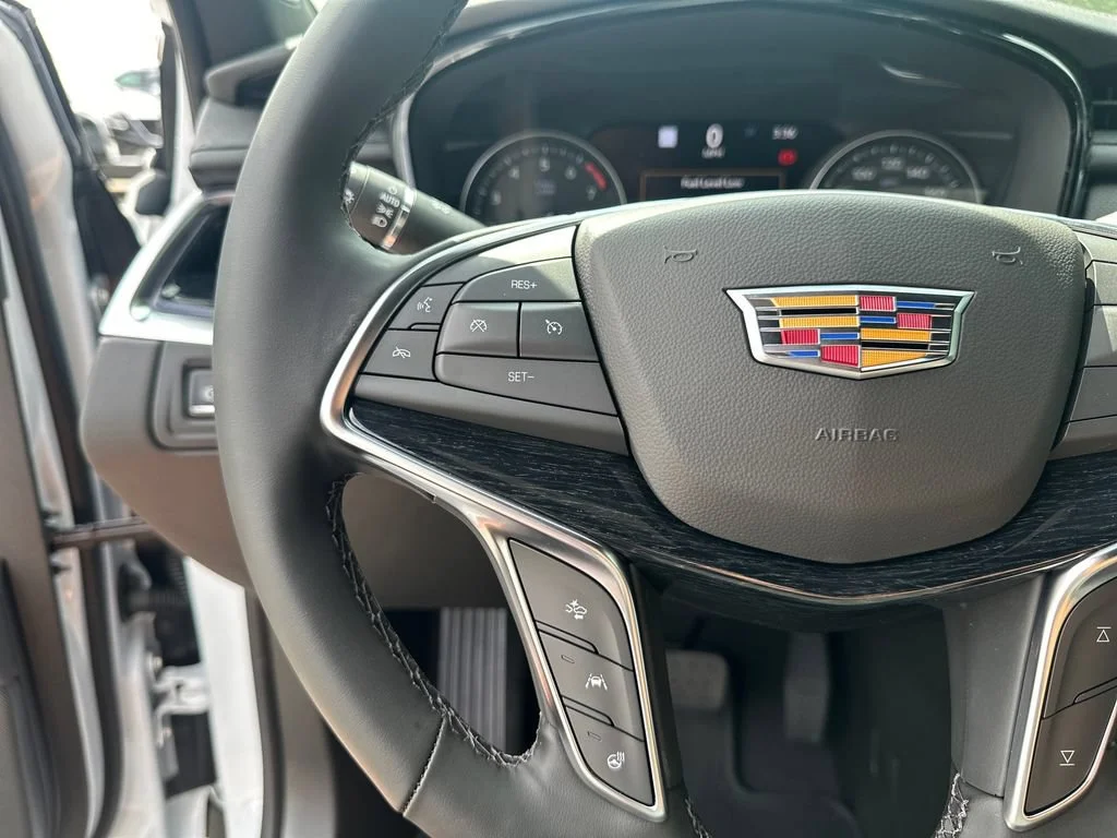 New 2026 Crystal White Tricoat Cadillac Premium Luxury image 33