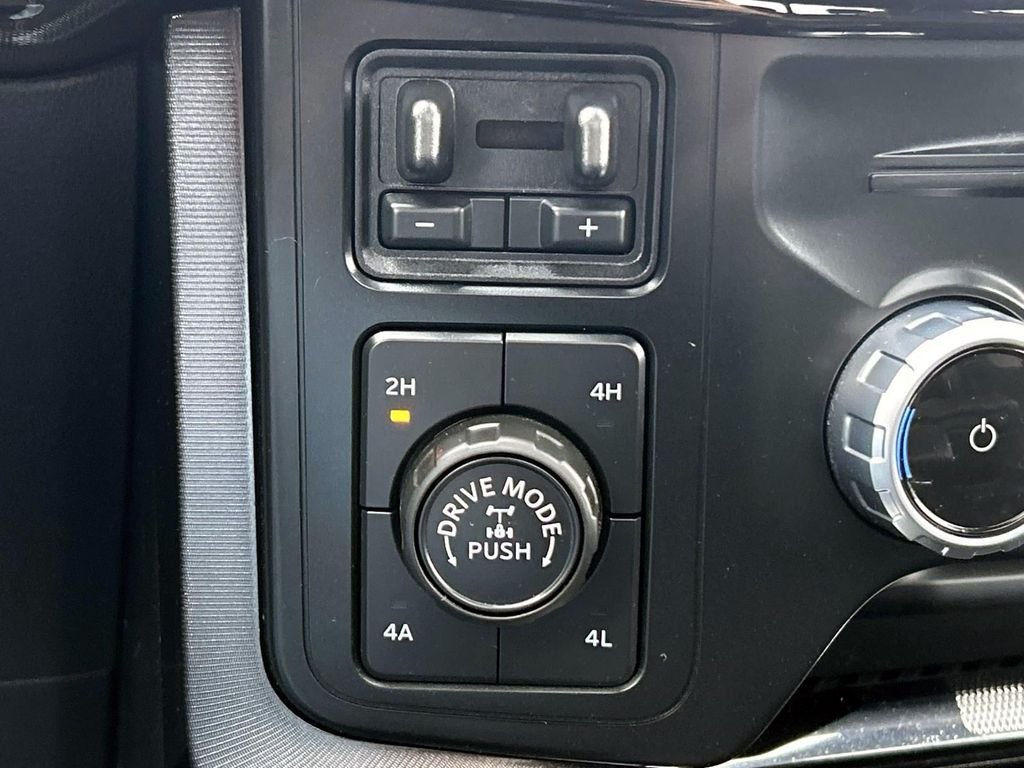 Used 2023 Gray Ford Raptor image 29