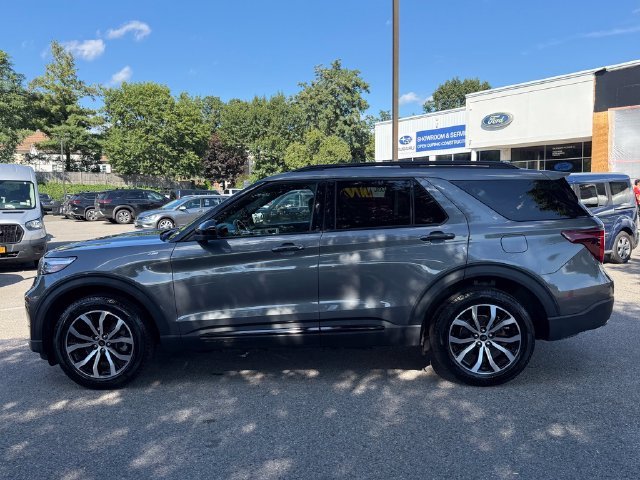 Used 2023 Gray Ford ST-Line image 5