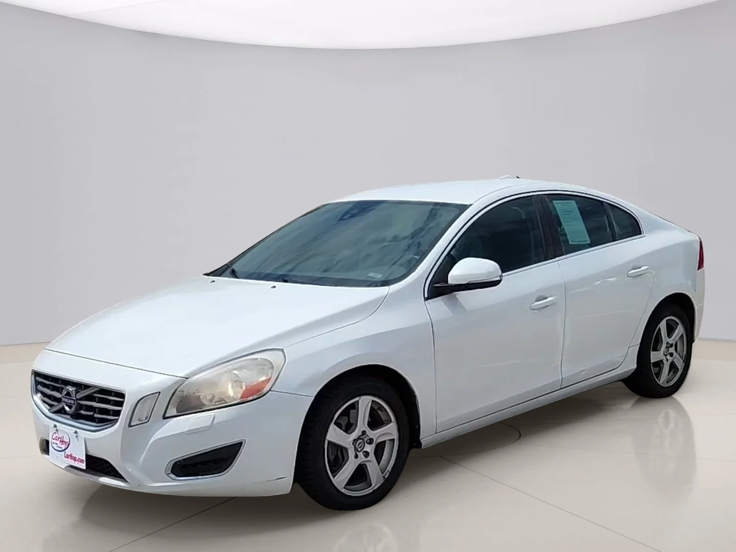 Used 2013 White Volvo T5 image 1