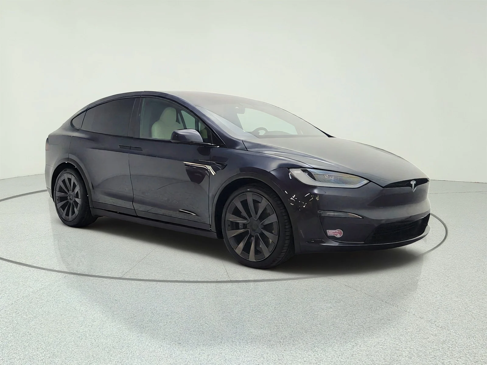 Used 2023 Midnight Silver Metallic Tesla Standard Range image 3