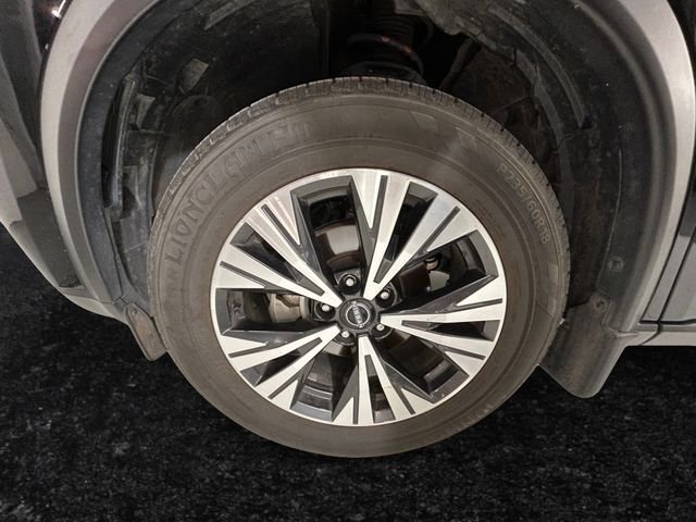 Used 2023 Black Nissan SV image 27