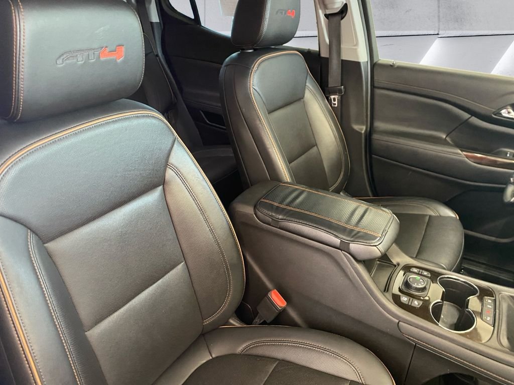 Used 2023 White GMC AT4 image 14