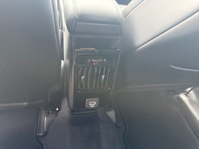 New 2026 Red Hot Pearlcoat Jeep Latitude image 27