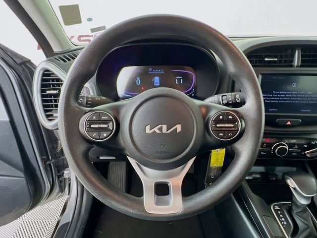 2024 Kia Soul LX - Photo 12