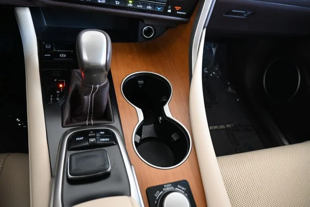 Used 2019 White Lexus 350 image 35