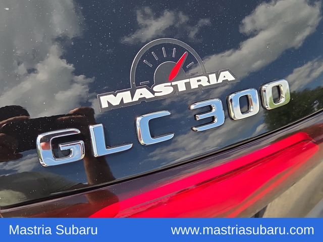 Used 2024 Black Mercedes-Benz GLC 300 image 5