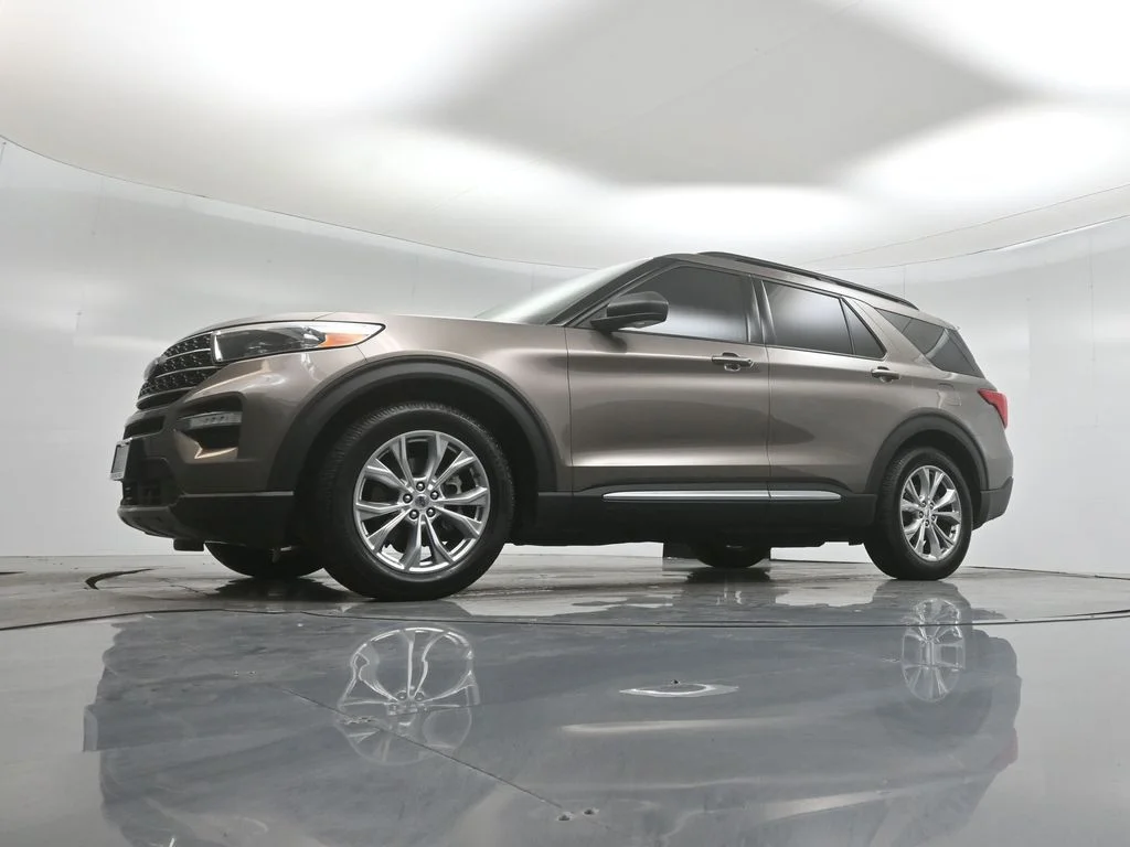Used 2021 Gray Ford XLT image 43