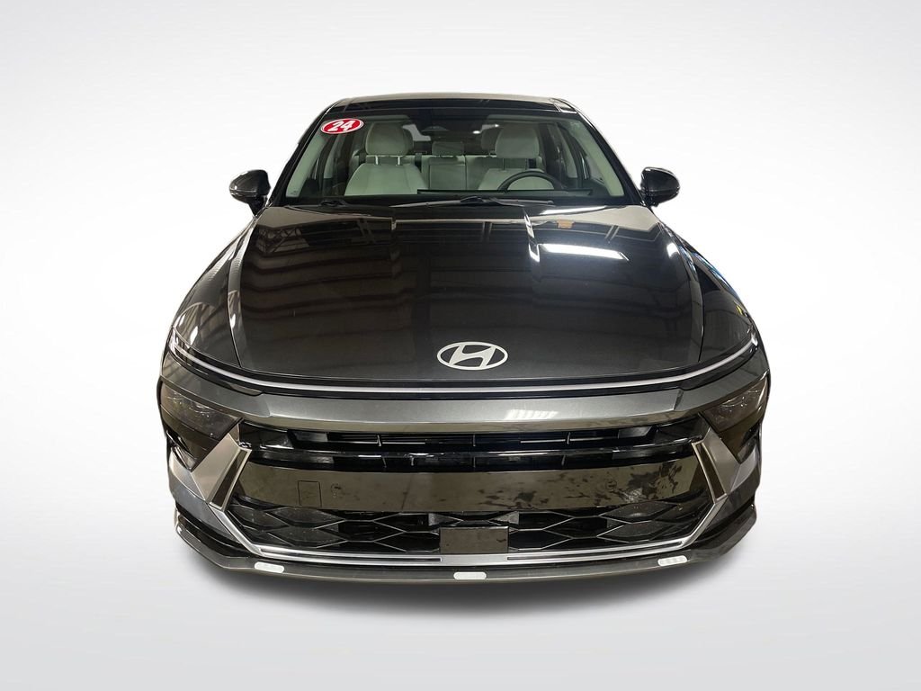 Used 2024 Gray Hyundai SEL image 10