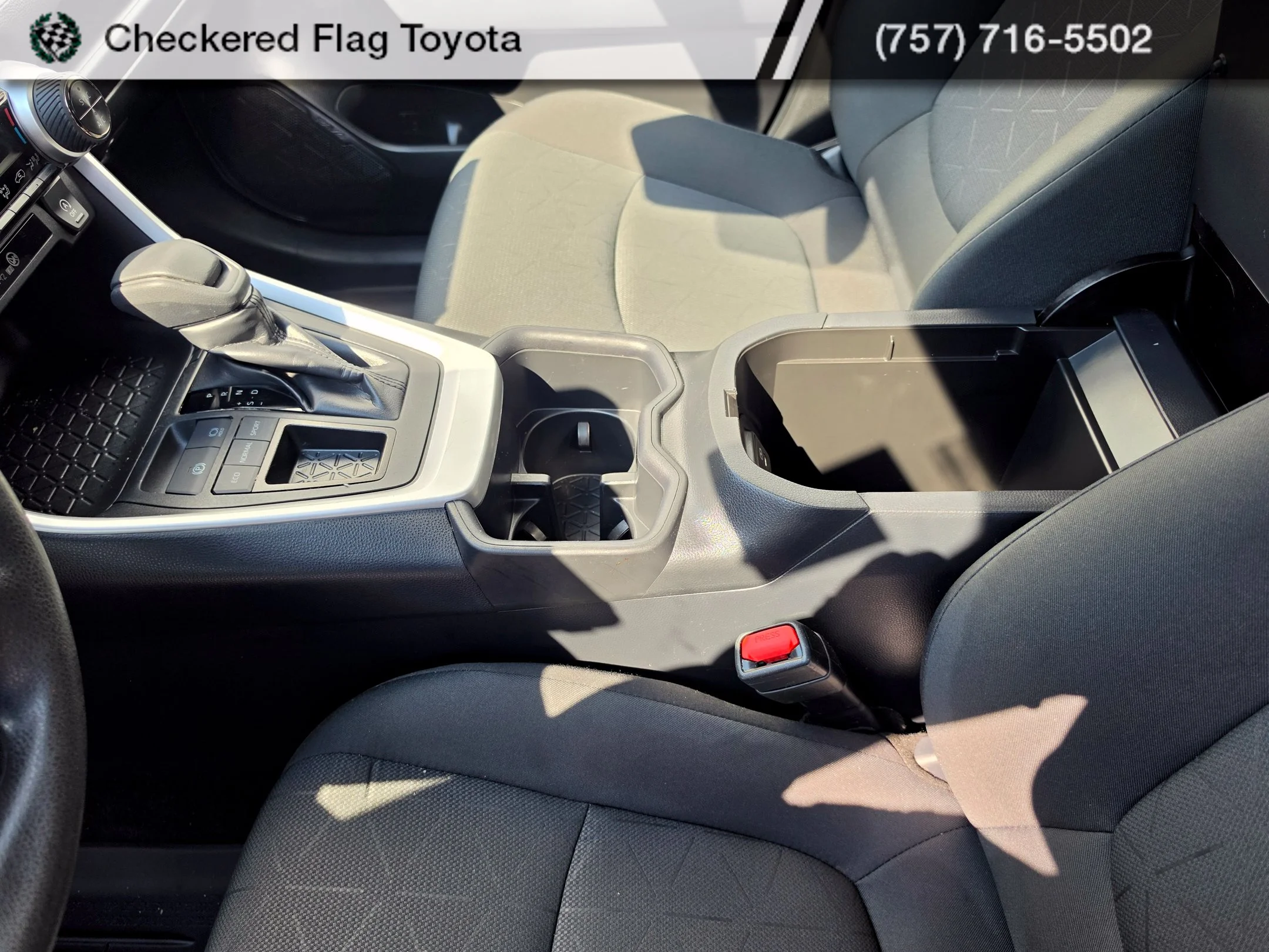 Used 2025 Silver Sky Metallic Toyota XLE image 26