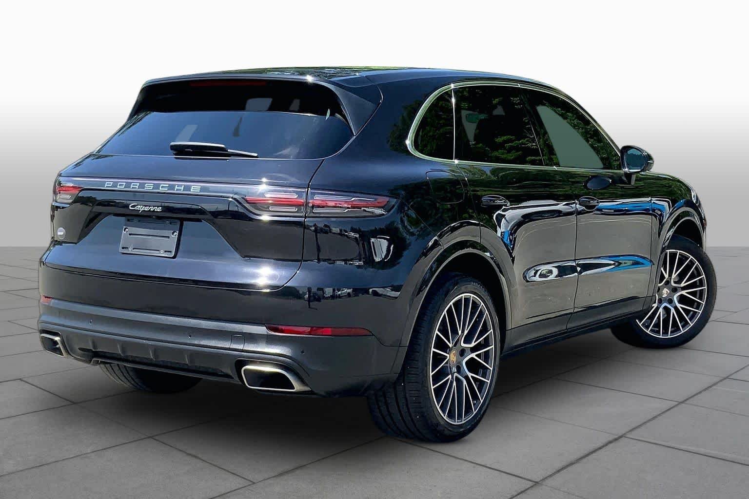 Used 2019 Black Porsche  image 13