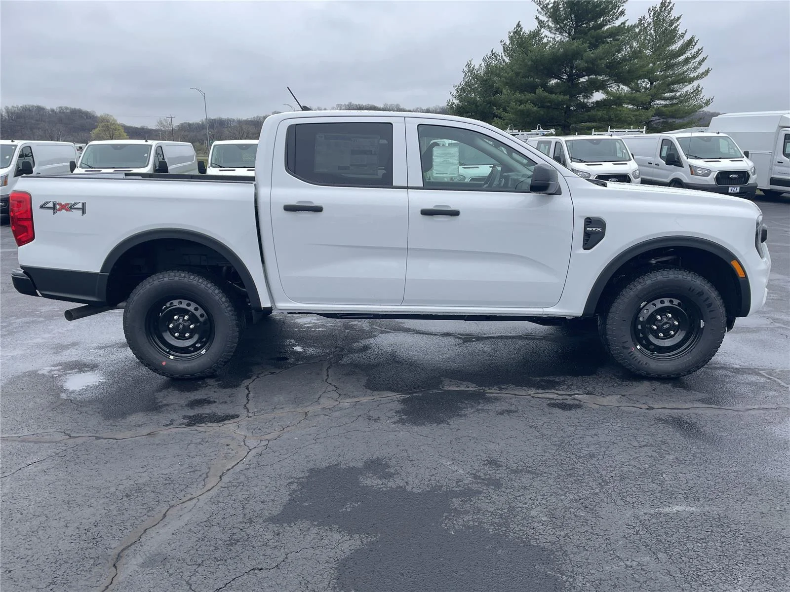 New 2026 Oxford White Ford XL image 8