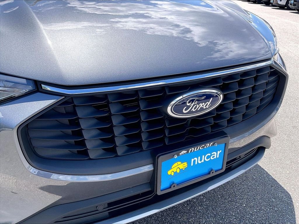 Used 2025 Carbonized Gray Metallic Ford Active image 28