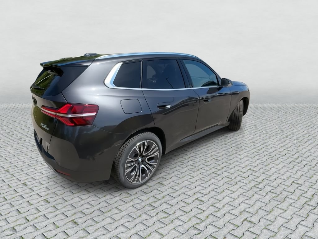 New 2026 Dark Graphite Metallic BMW 30 xDrive image 8