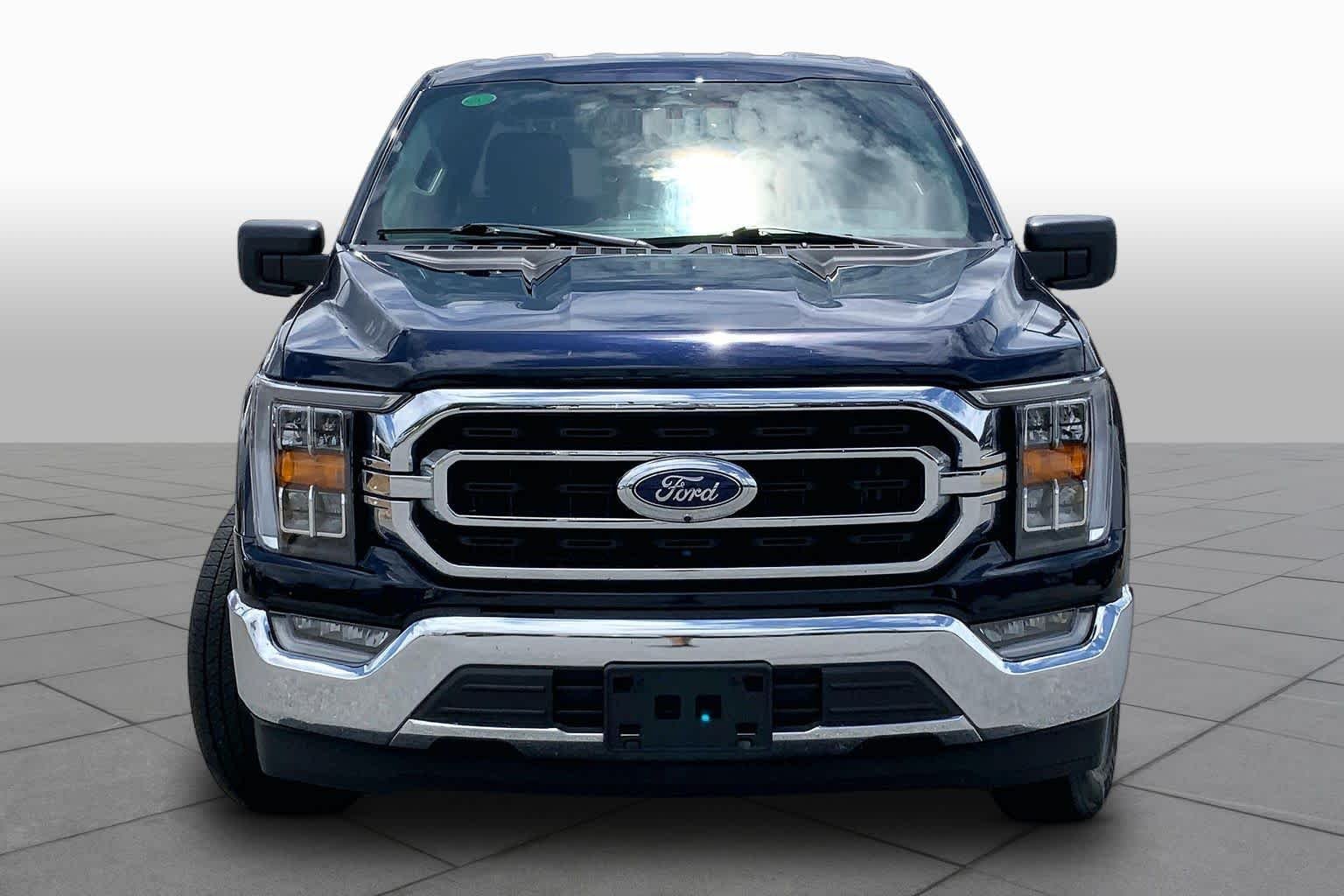 Used 2023 Antimatter Blue Metallic Ford XLT image 4