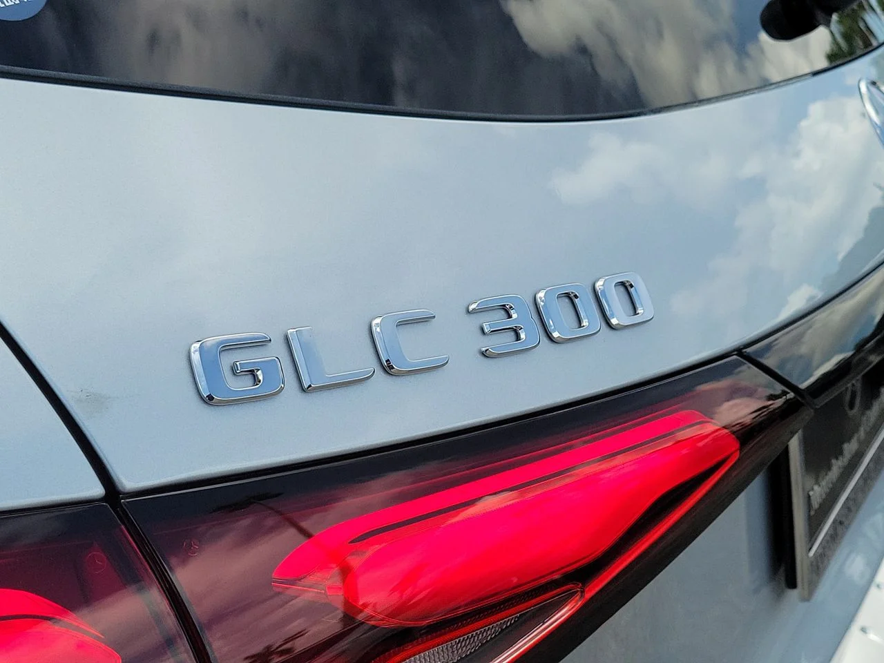 New 2026 Cirrus Silver Metallic Mercedes-Benz GLC 300 image 7