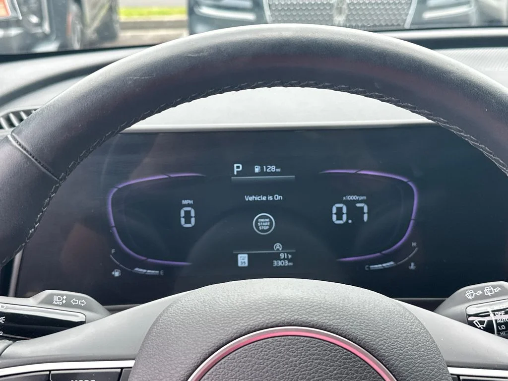 Certified Used 2025 Red Kia X-Line image 27
