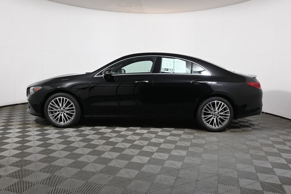 Used 2023  Mercedes-Benz CLA 250 image 2