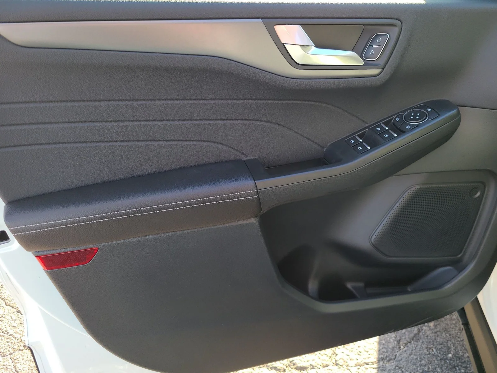 2025 Ford Escape Plug-in hybrid PHEV - Photo 19