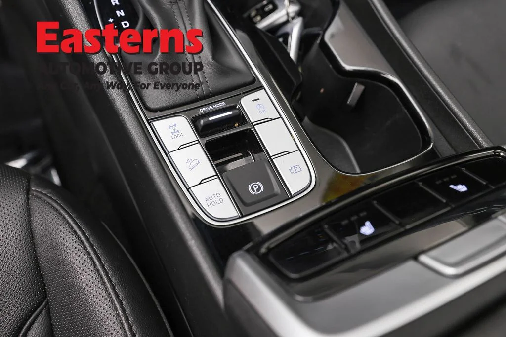 Used 2024 Gray Hyundai SEL image 21