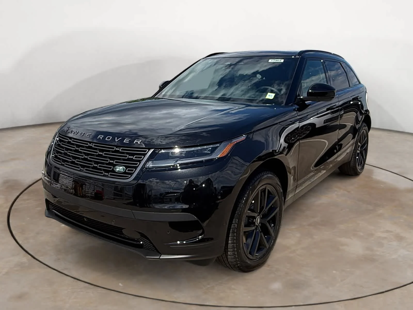 2026 Land Rover Range Rover Velar P250 S's photo