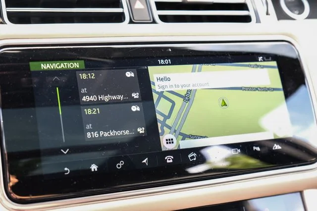 Used 2019 White Land Rover 5.0L V8 Supercharged image 27