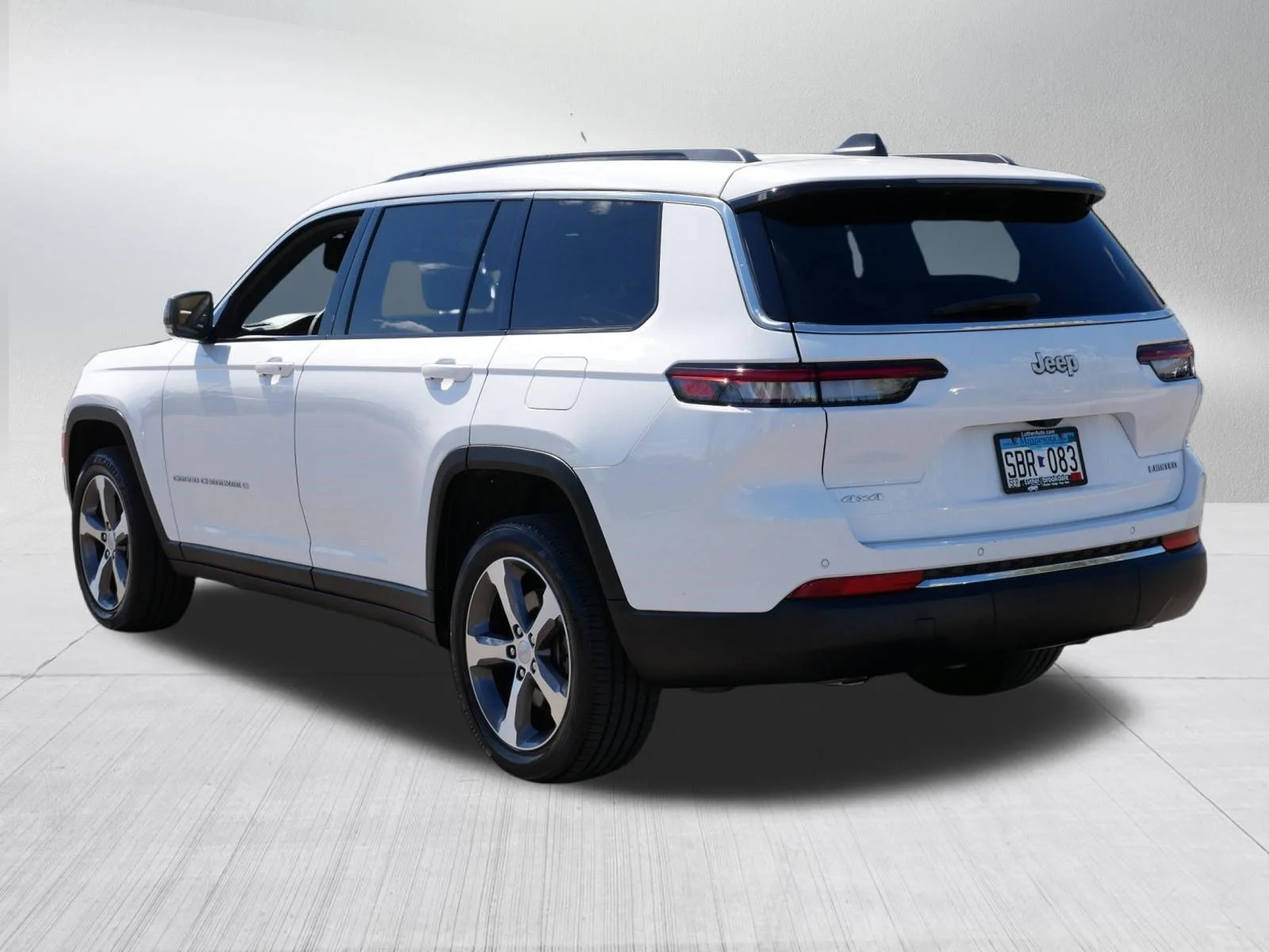 Used 2025 Bright White Clearcoat Jeep Limited image 5